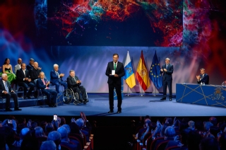 El acto institucional se celebró en el Teatro Pérez Galdós de Las Palmas de Gran Canaria